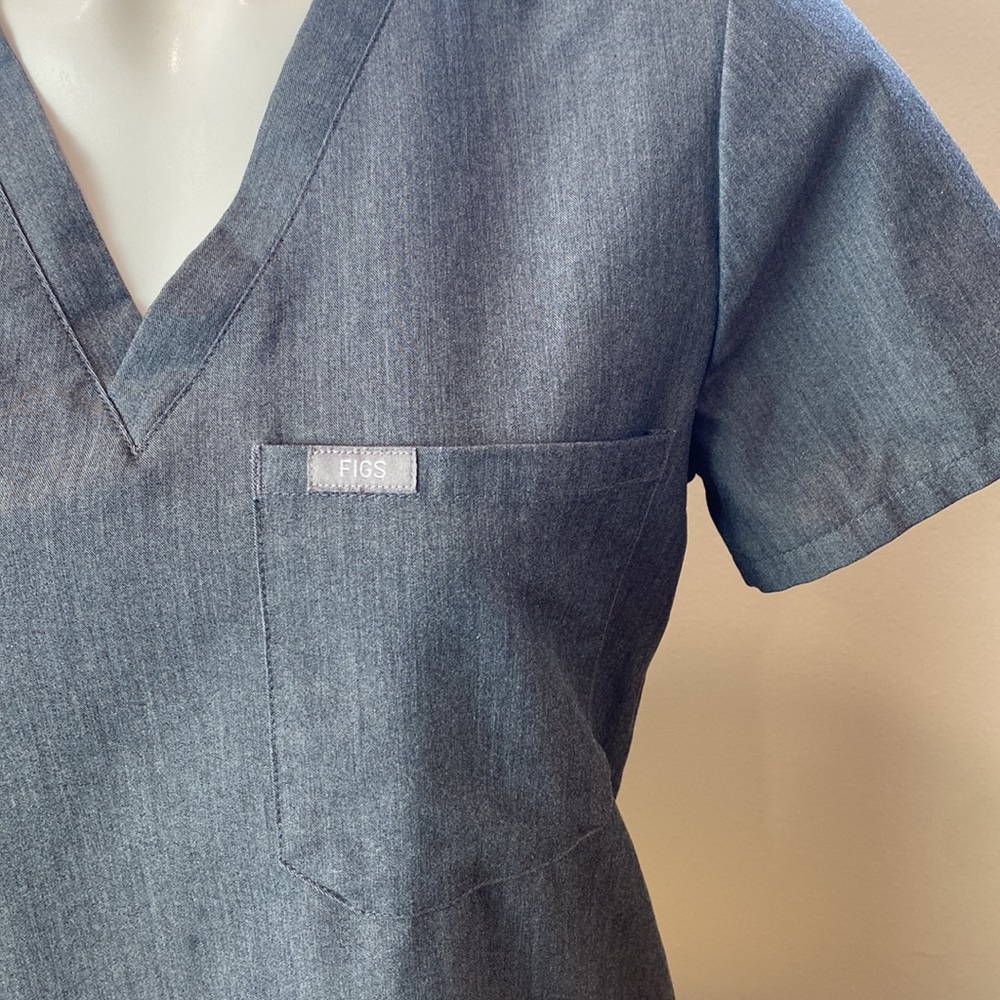 Figs Scrub Top - Picture 10 of 13